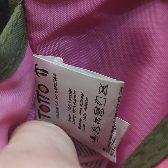 Totto Trifold Wallet Green Floral Gently used - Picture 8 of 9